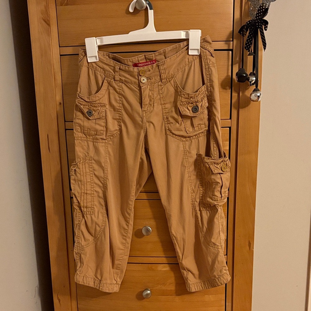 UNIONBAY Tan Cargo Capris